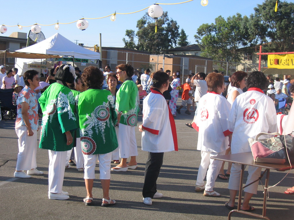 San Fernando Valley Hongwanji Buddhist Temple Obon Discover Nikkei